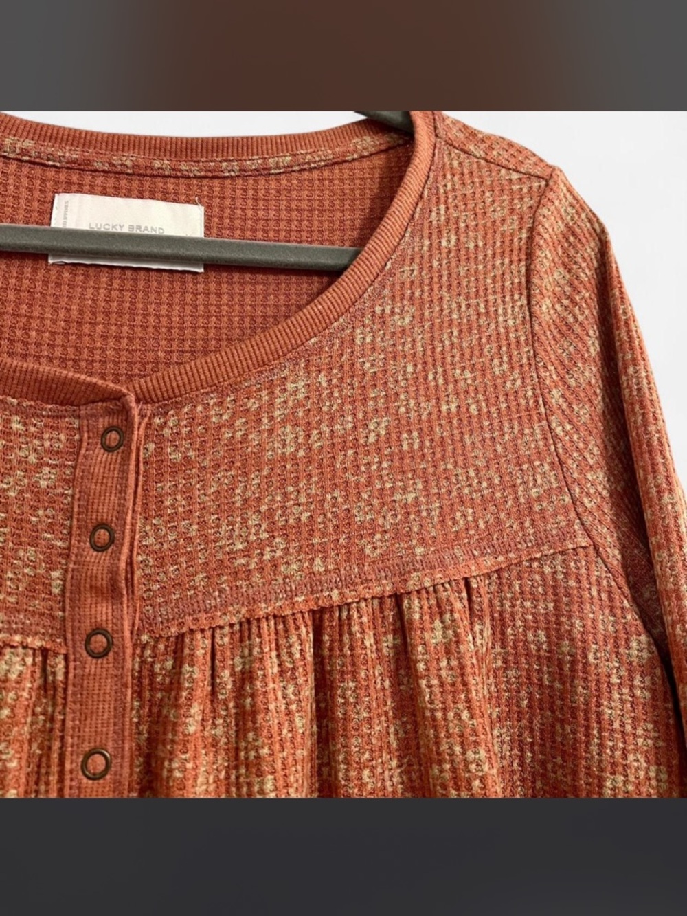 Lucky Brand Boho Babydoll Waffle Texture Henley Top - Picture 8 of 13
